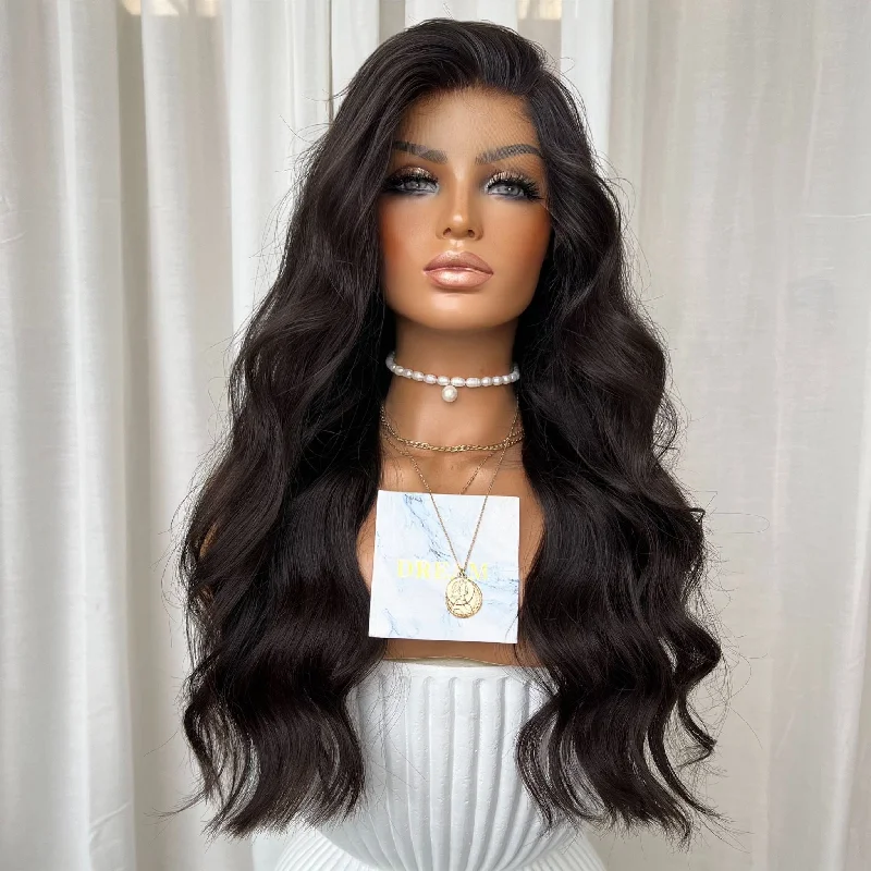 Lace wig with a natural - looking root for a more realistic lookKING KYLIE | HD LACE FRONT