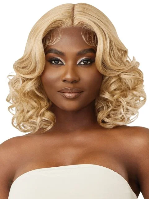 Human - hair lace wig for a luxurious and natural feelOutre HD Transparent Glueless Lace Front Wig -MAXIE