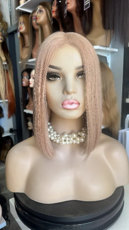 Peruvian - human - hair wig with a soft and manageable feelAlinna pink