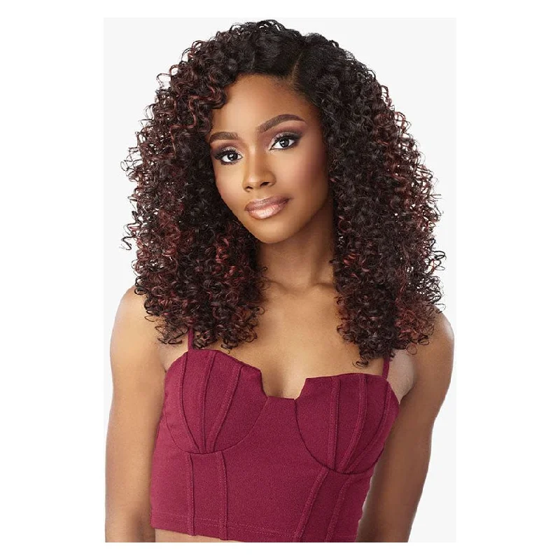 Lace wig with a straight texture for a sleek and minimalist lookSensationnel Curls Kinks & Co. Synthetic V-Part Wig - V-Unit 5