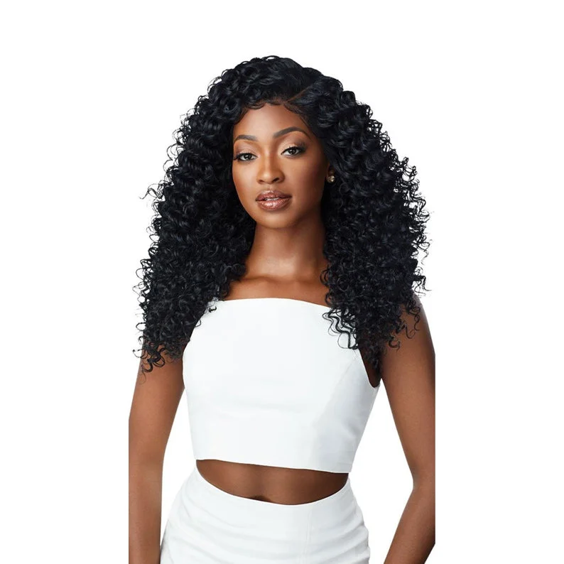 Full - lace wig with a natural - looking hairline for a seamless appearanceOUTRE Perfect Hairline 13x4 Lace Front Wig - DOMINICA