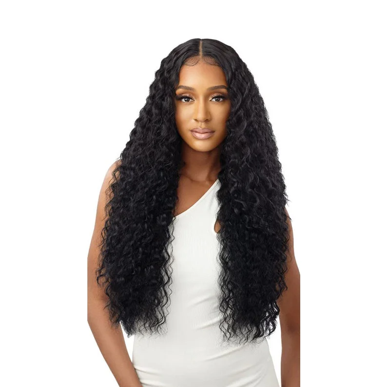 Lace wig with a middle - part for a classic and elegant styleOUTRE SleekLay Part Lace Front Wig - DONATELLA