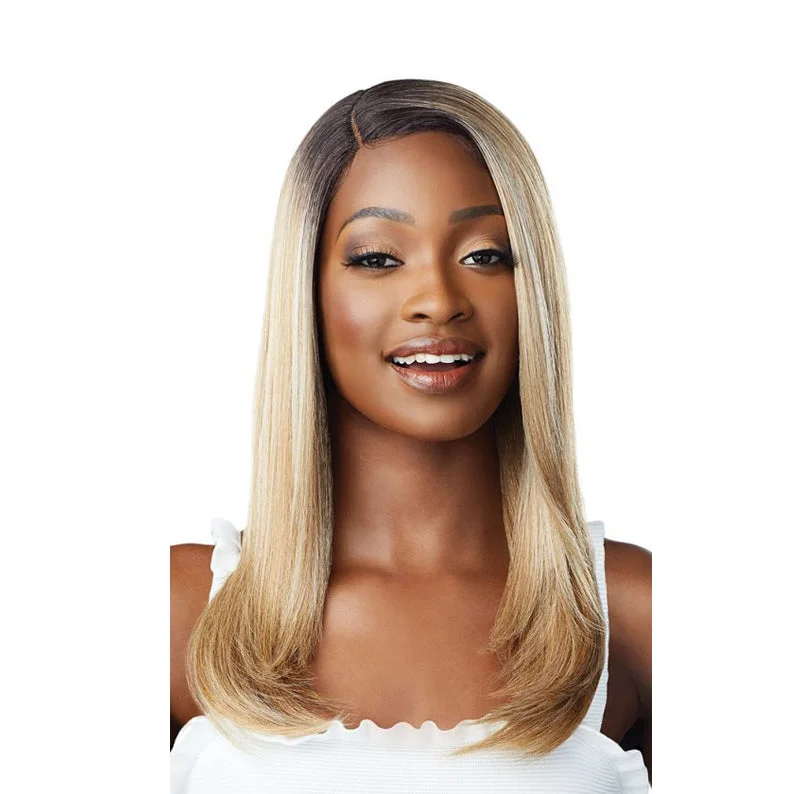 Lace wig with a pre - plucked hairline for a more natural lookOUTRE EVERYWEAR Synthetic Hair Lace Front Wig EVERY 4