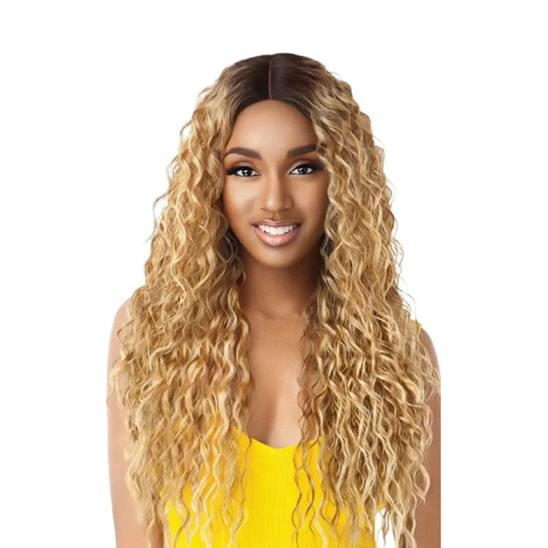 Lace wig with a 200 - density for a full and thick appearanceOUTRE The Daily Wig Full Wig - THORA