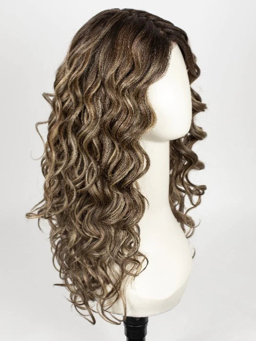 MC11SS BUTTER PECAN | Medium Brown with Golden Blonde Highlights